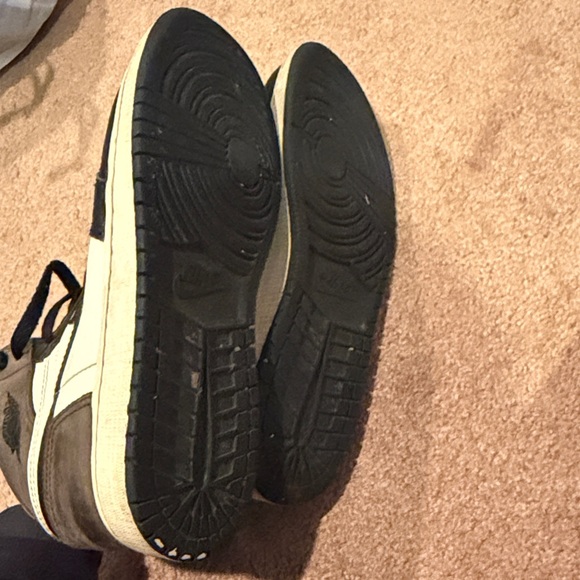 Nike Black and White High-Top Sneakers - Picture 3 of 3